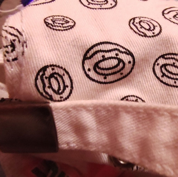 Hat - Picture 2 of 3